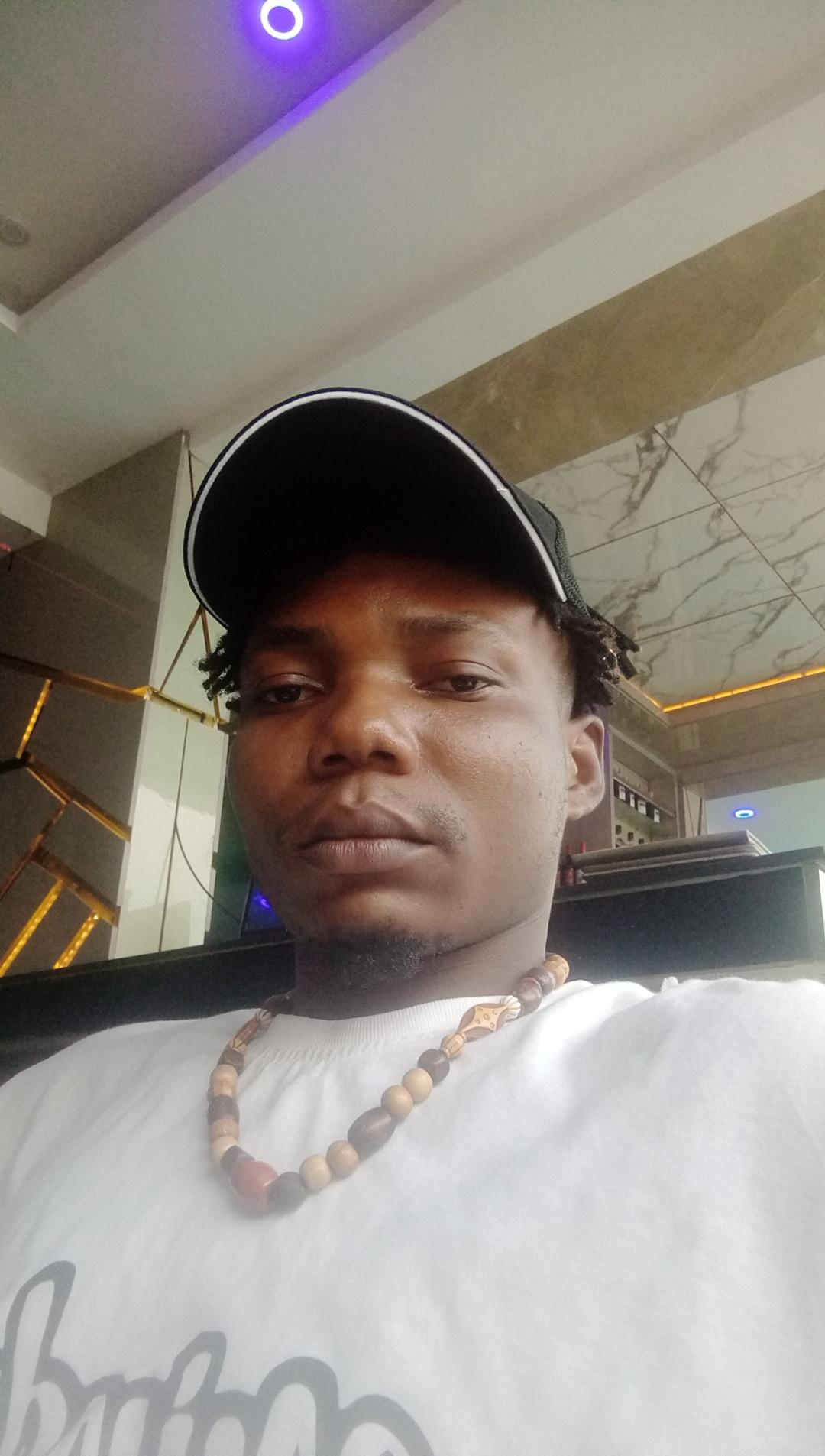 Gentle swag in Ajah, Lagos, Nigeria, Nigeria — photo 5 of 7