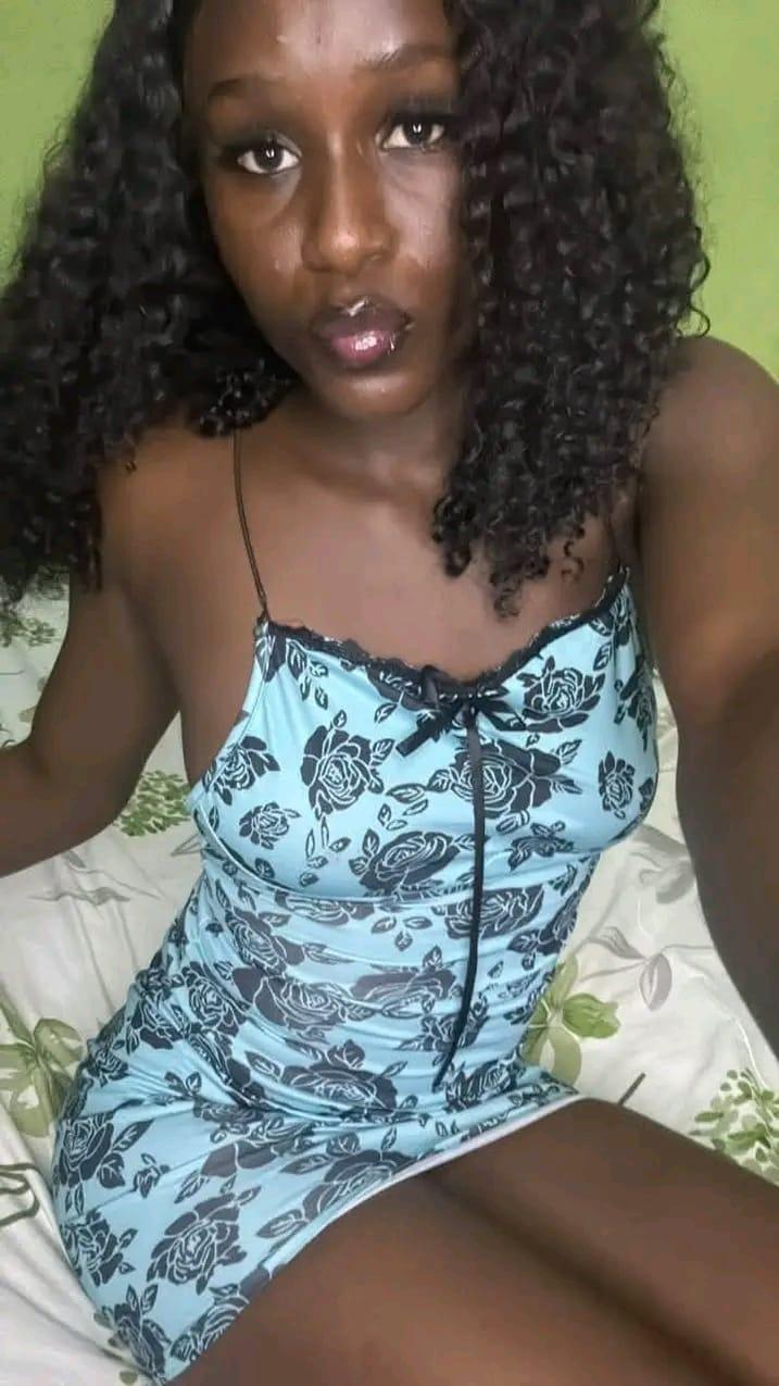 Slim baddie in Ikeja, Lagos, Nigeria, Nigeria — photo 3 of 5