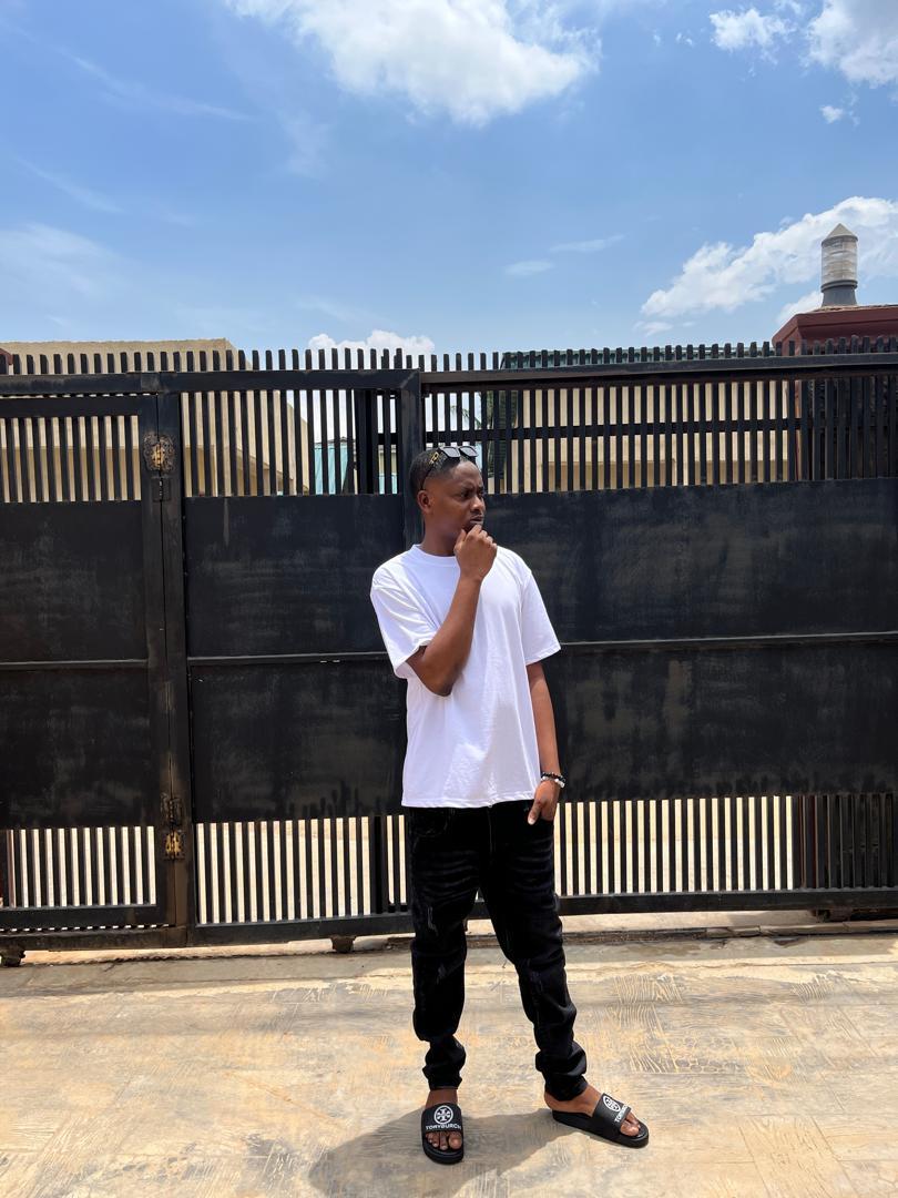 JAY in Ikorodu, Lagos, Nigeria, Nigeria — photo 2 of 3
