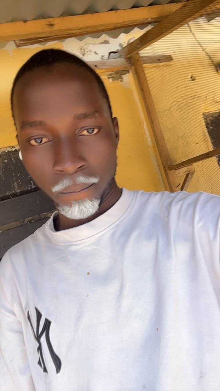 Only me in Eti-Osa, Lagos, Nigeria, Nigeria — photo 1 of 4