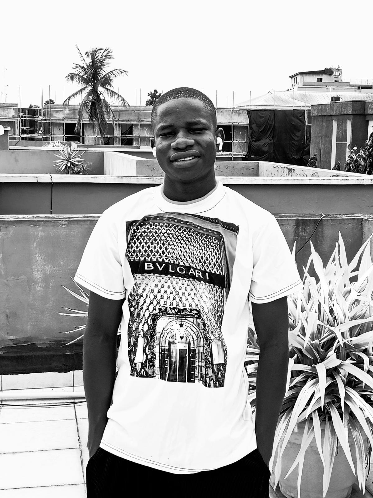 Toto-Engineer in Ikeja, Lagos, Nigeria, Nigeria — photo 1 of 2