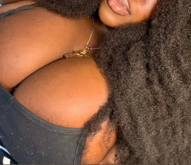 Squirting Ama in Ibadan, Oyo, Nigeria, Nigeria — photo 1 of 3