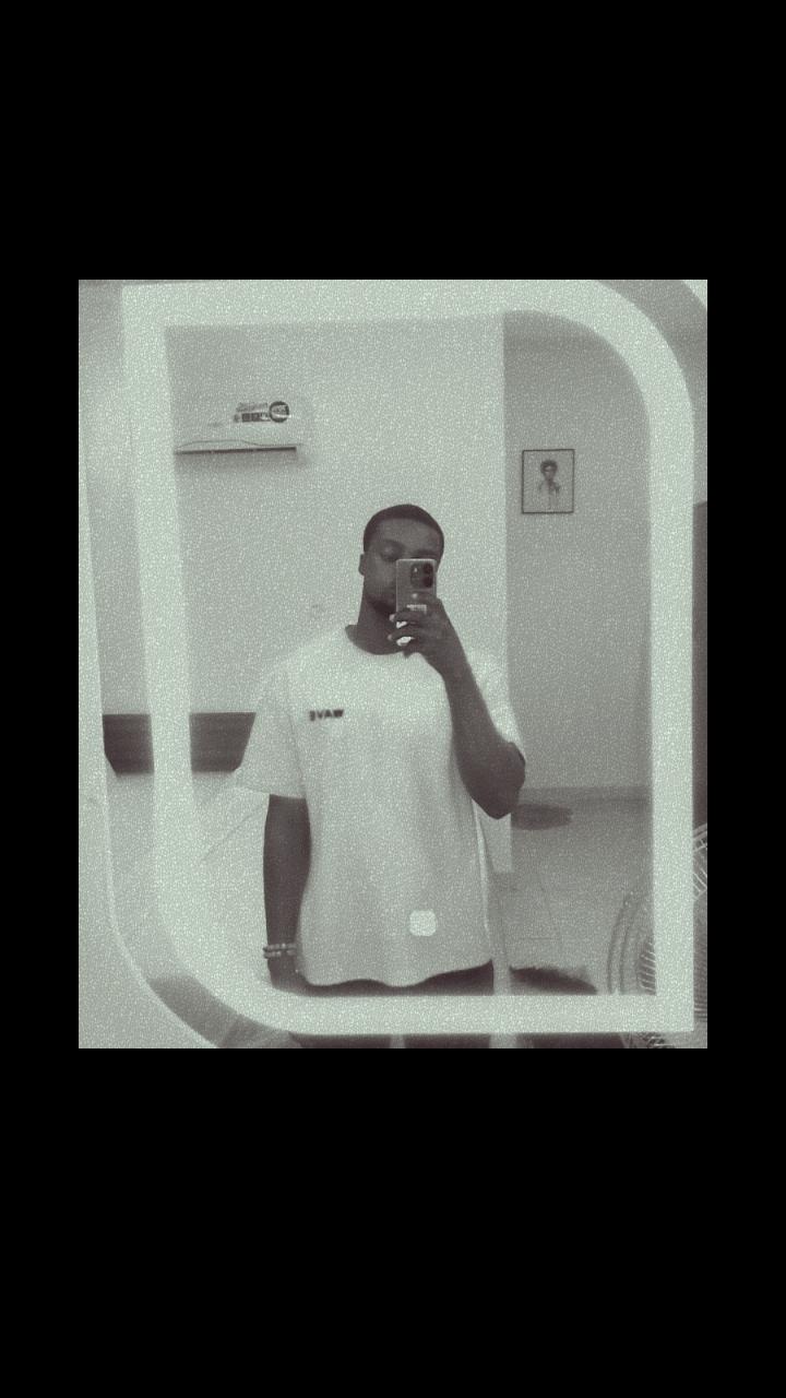 Dat Deep Stroke Guy in Ikeja, Lagos, Nigeria, Nigeria — photo 1 of 3