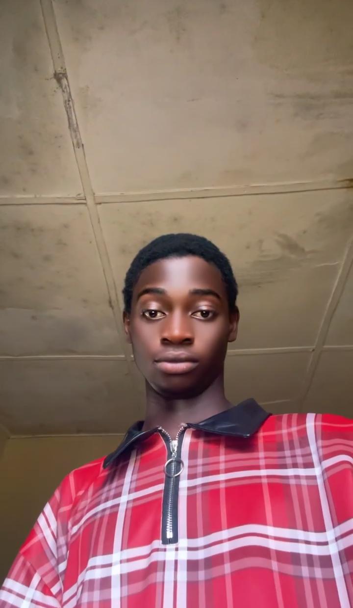 David Sat in Asaba, Delta, Nigeria, Nigeria — photo 1 of 5