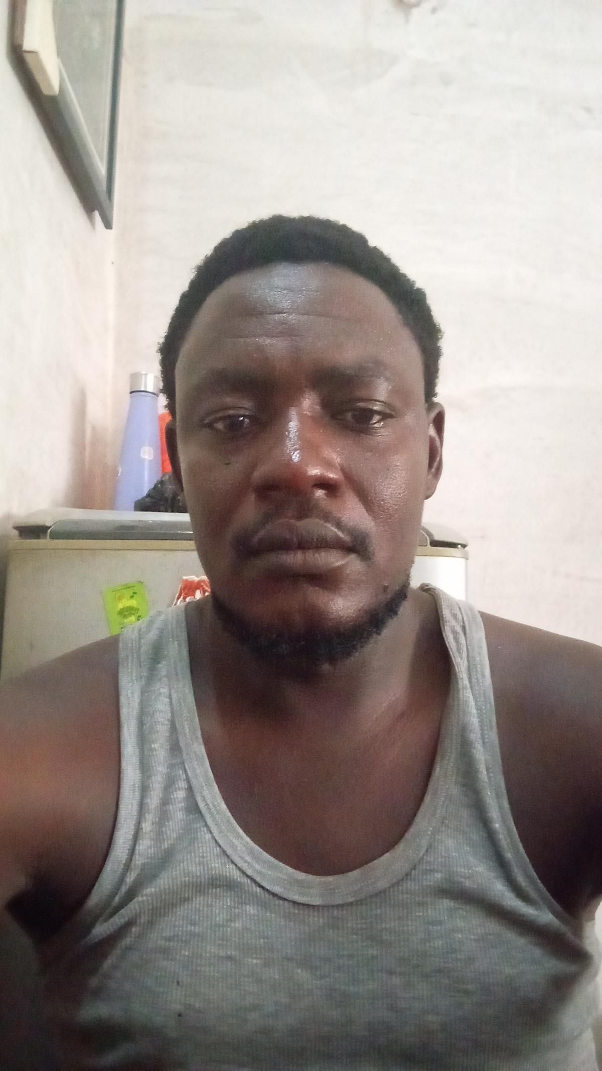 Spy in Chikun, Kaduna, Nigeria, Nigeria — photo 1 of 2