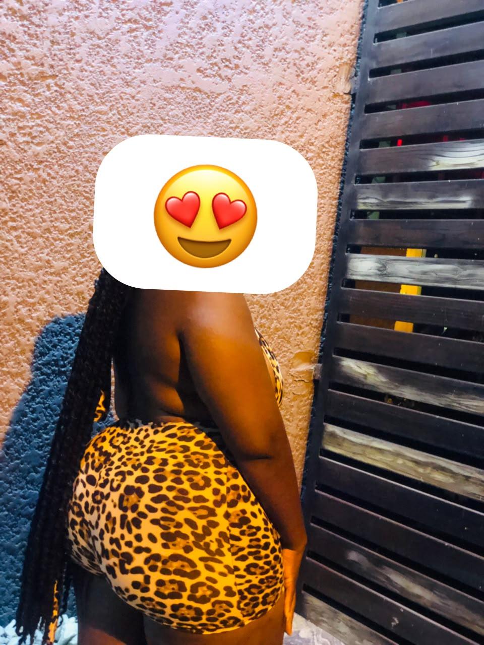 Thickbae in Warri, Delta, Nigeria, Nigeria — photo 1 of 2