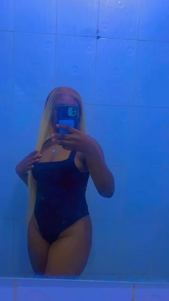 Big-bella in Eti Osa, Lagos, Nigeria, Nigeria — photo 2 of 4