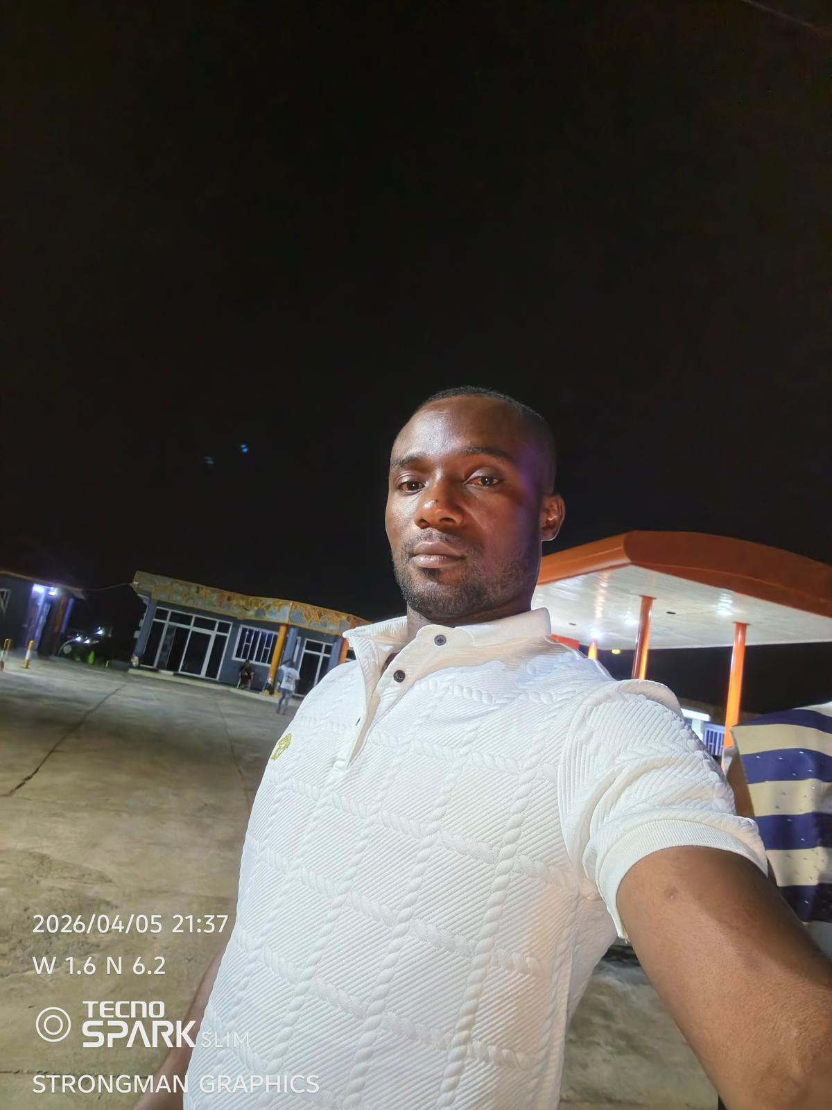Enoch in Adansi Asokwa , Ashanti, Ghana, Ghana — photo 2 of 4