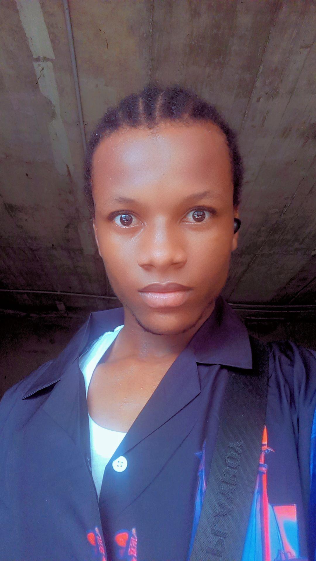 Brandy B in Agege, Lagos, Nigeria, Nigeria — photo 4 of 5